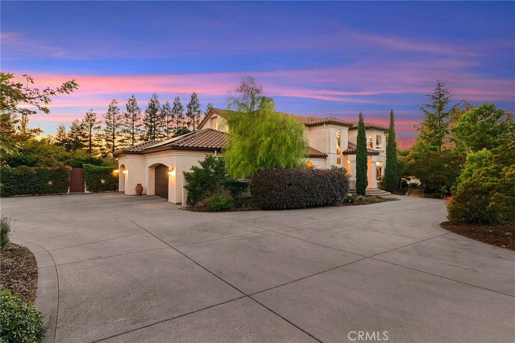 main property photo 9