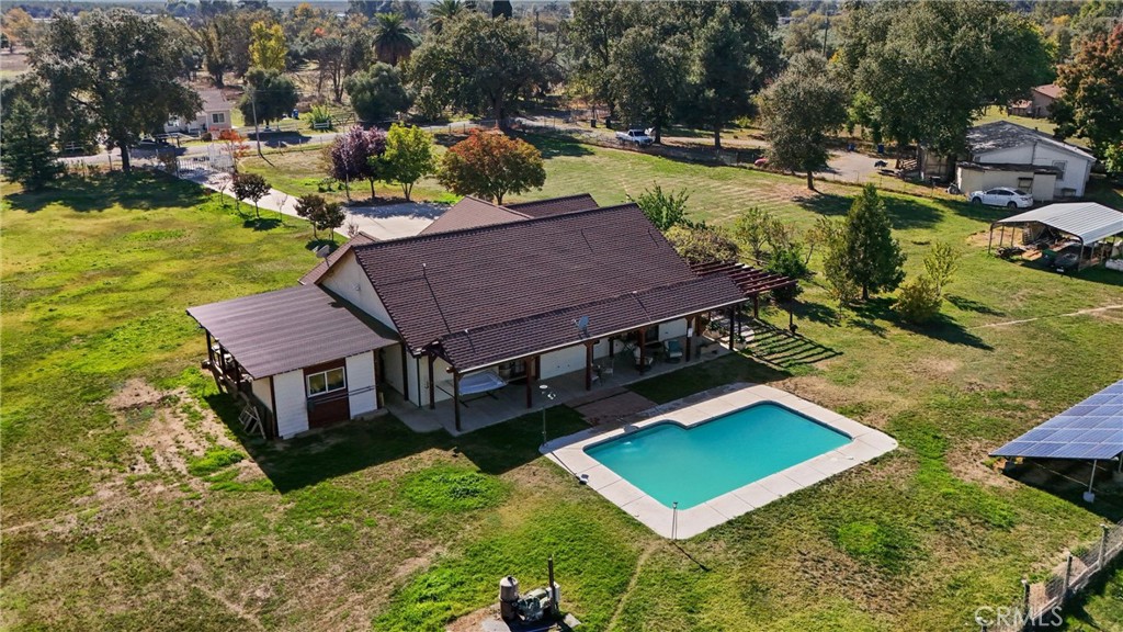 main property photo 31