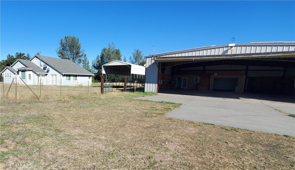 main property photo 28
