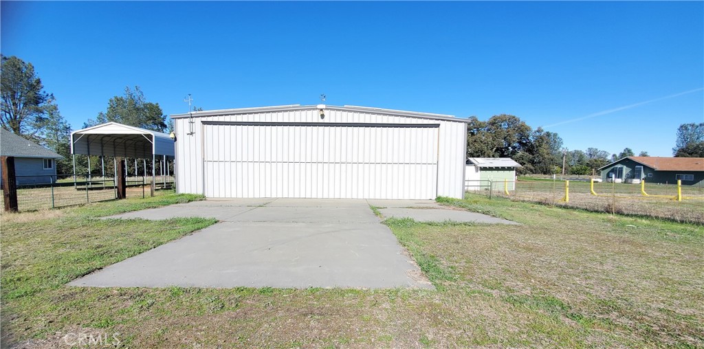 main property photo 40