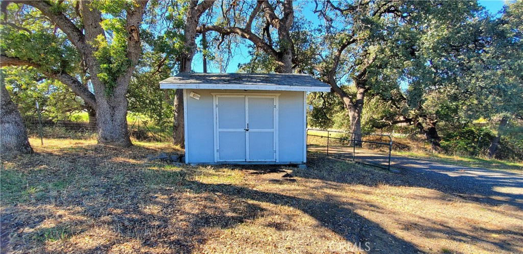 main property photo 41