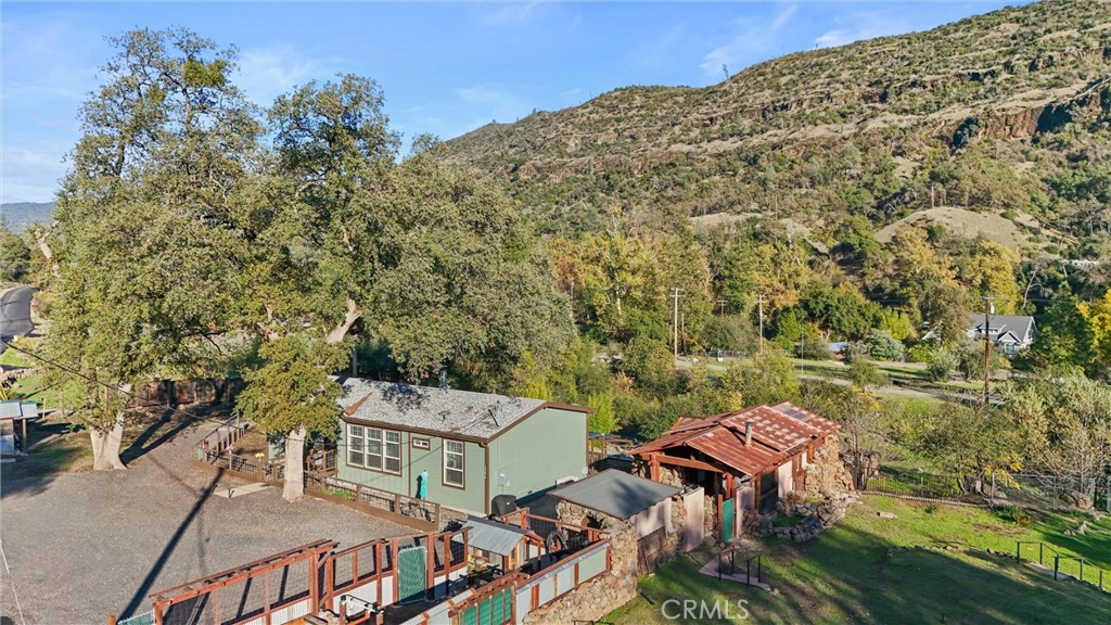 main property photo 50