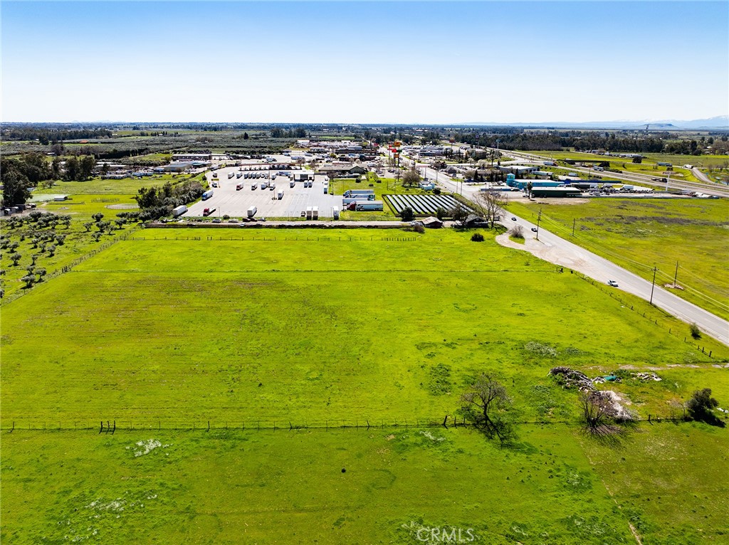main property photo 9