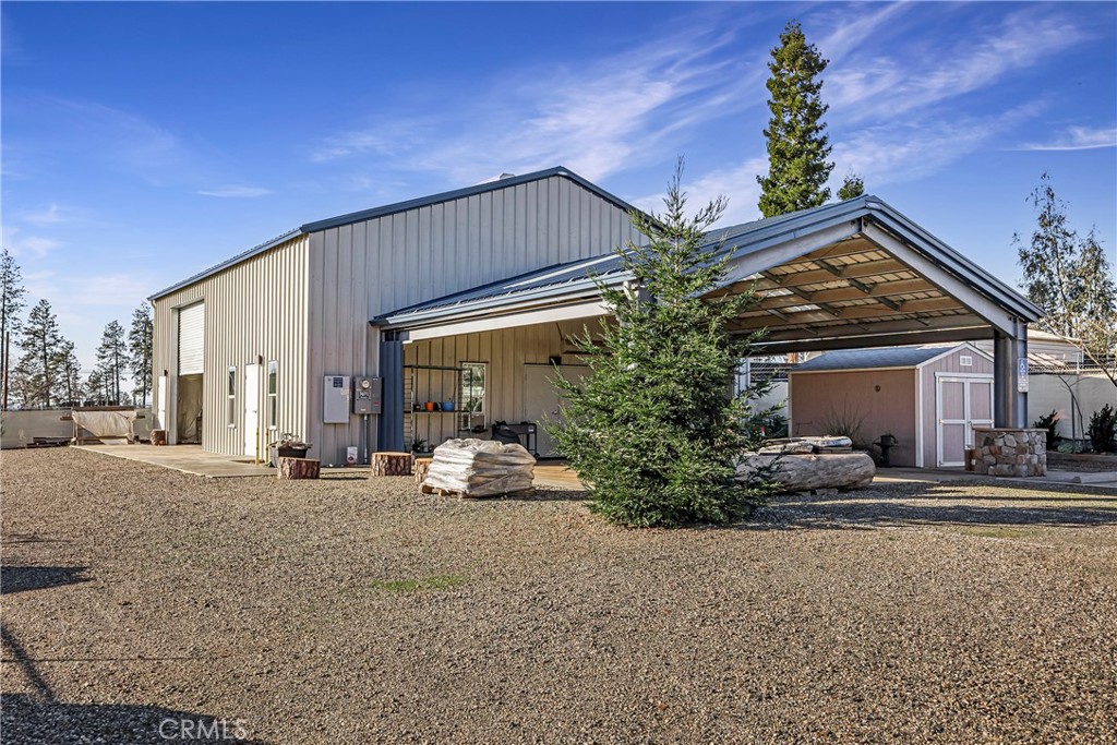 main property photo 18