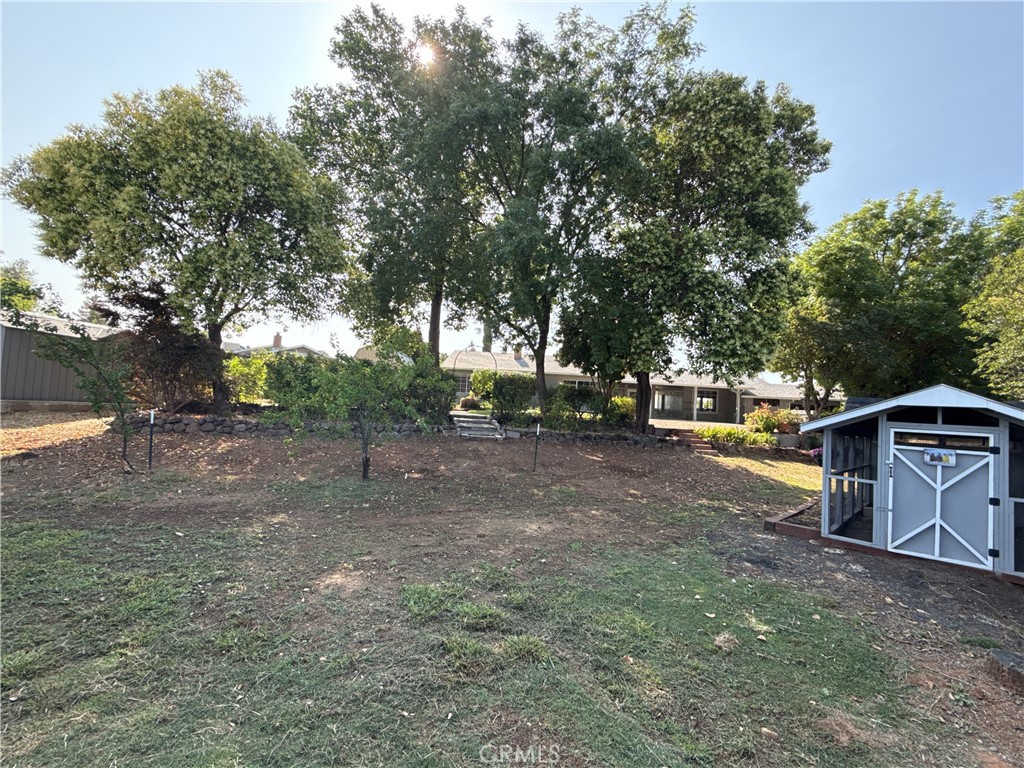 main property photo 40