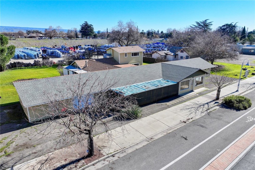 main property photo 2