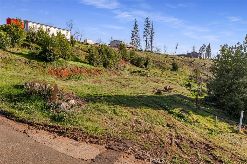 main property photo 8