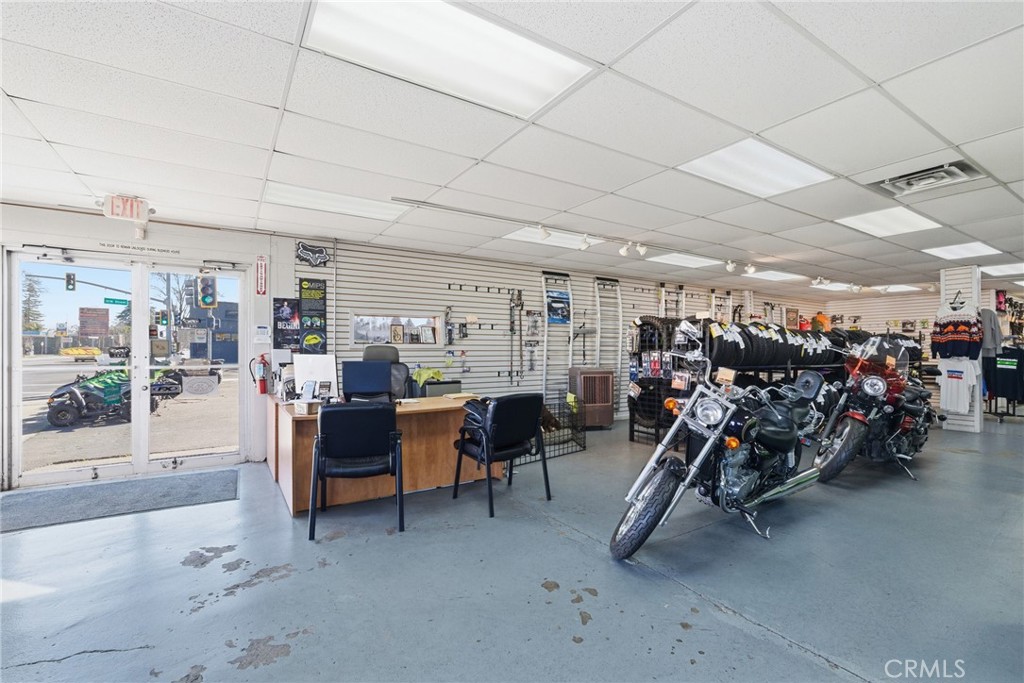 main property photo 18