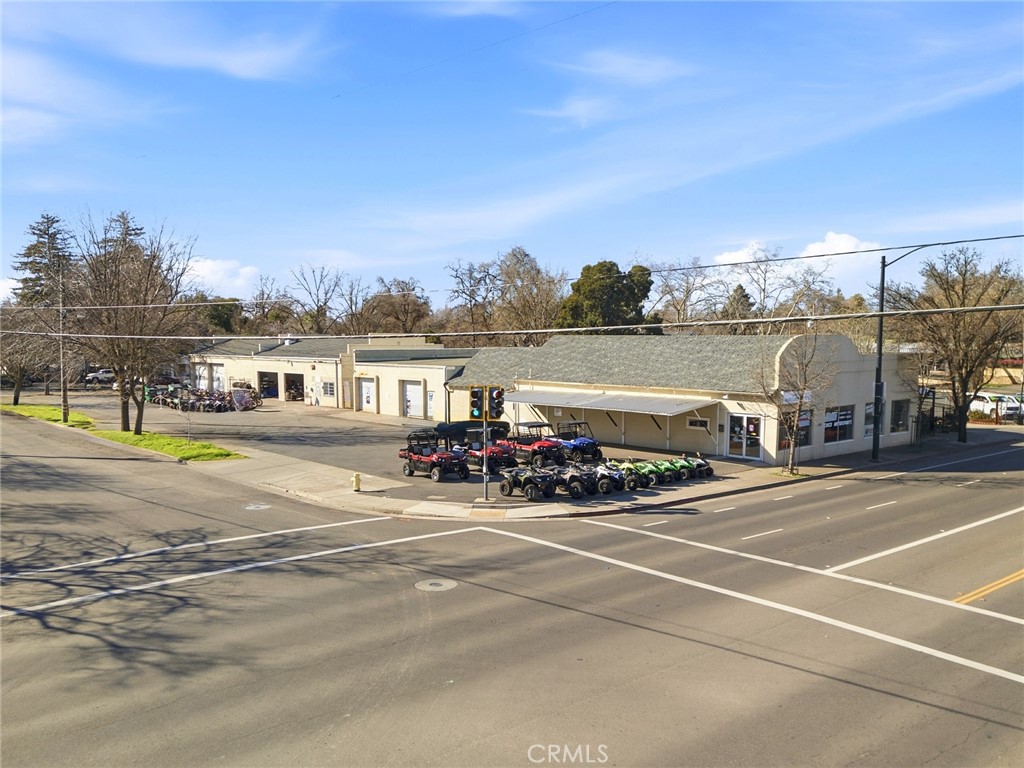 main property photo 10