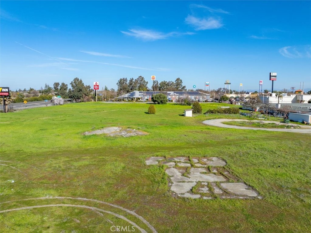 main property photo 6