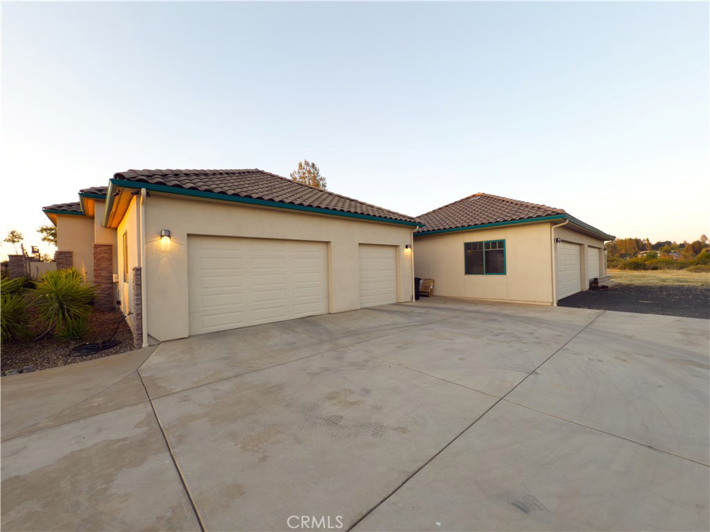 main property photo 25