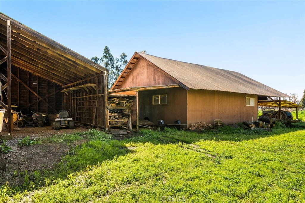 main property photo 5