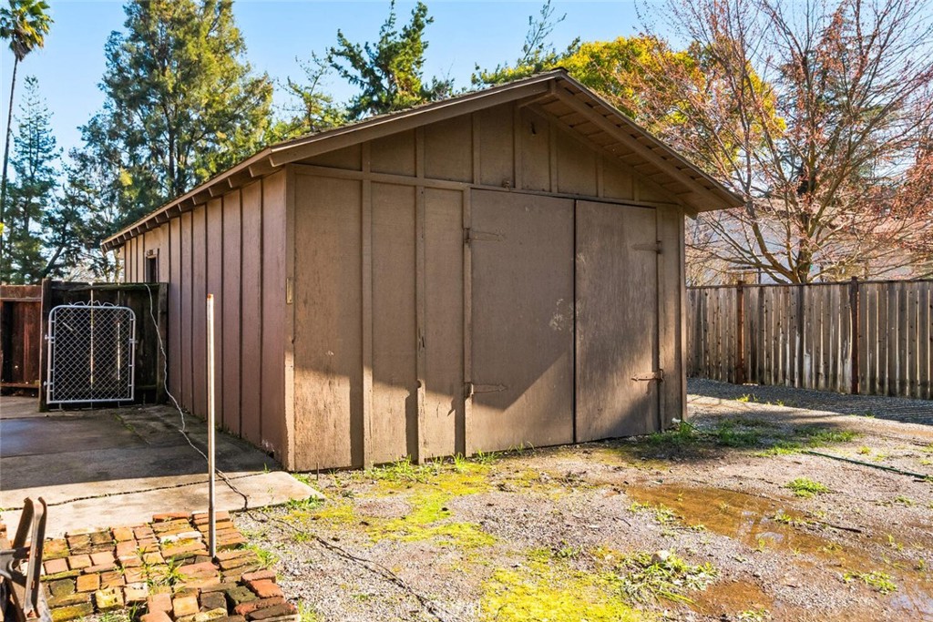 main property photo 54