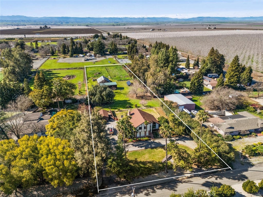 main property photo 9