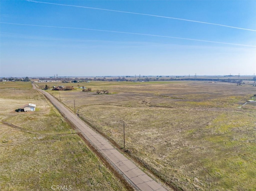 main property photo 10
