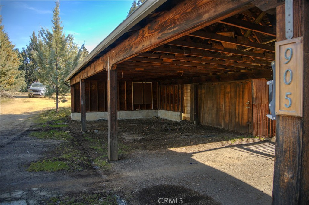 main property photo 4