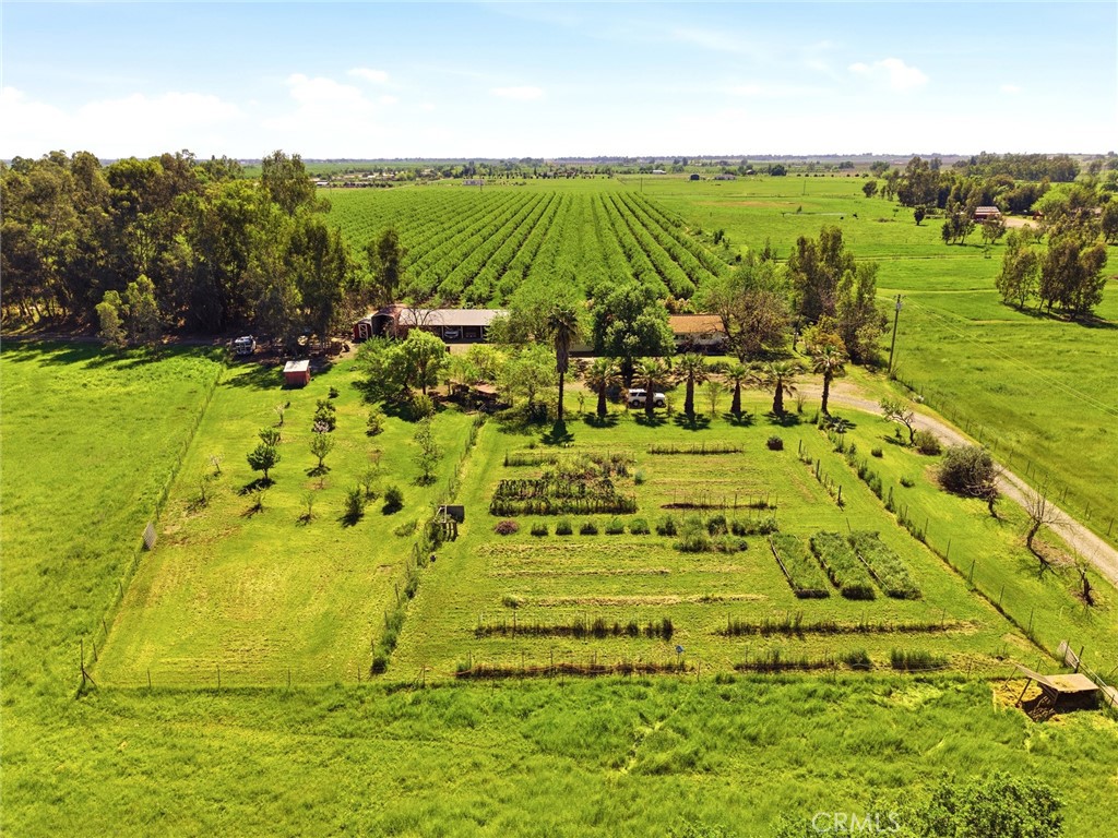 main property photo 35