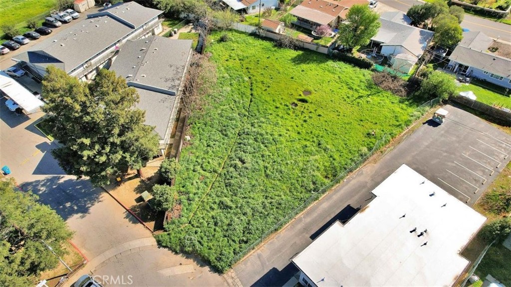 main property photo 7