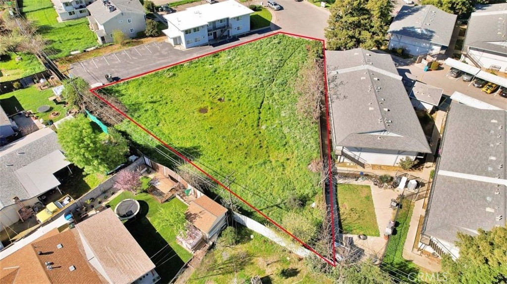 main property photo 9