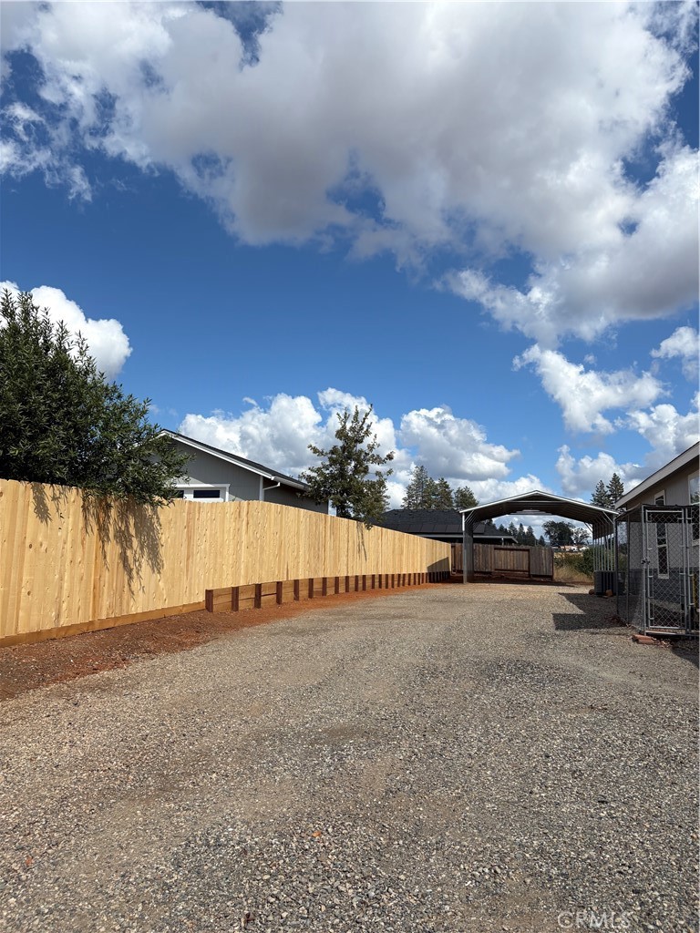 main property photo 23