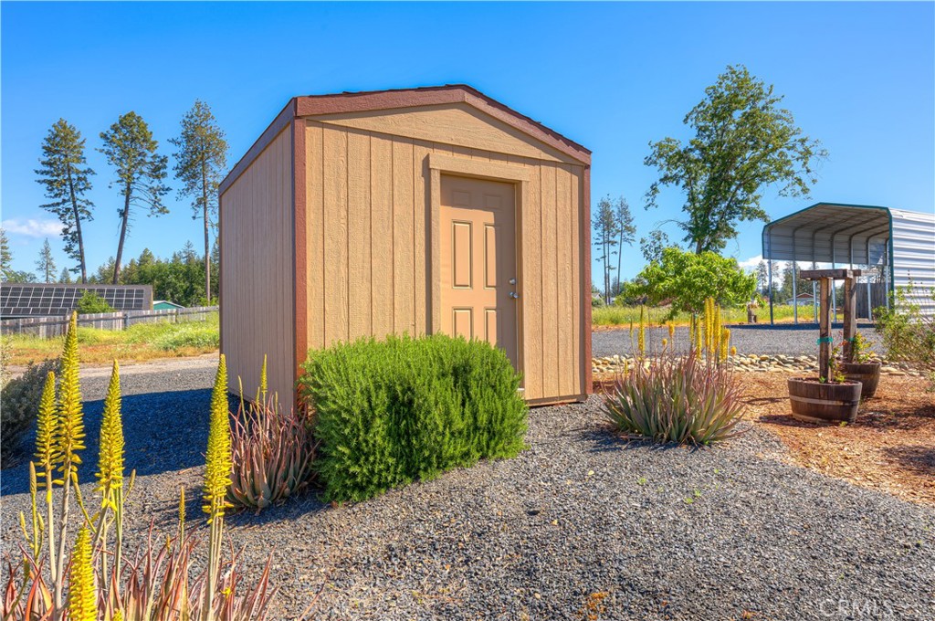 main property photo 36