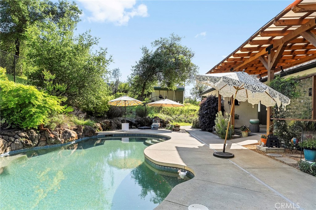 main property photo 61