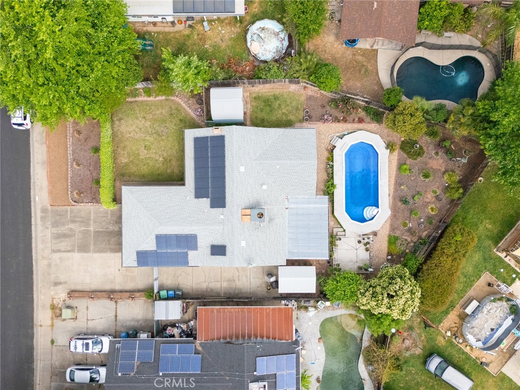 main property photo 16