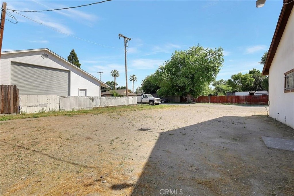 main property photo 8