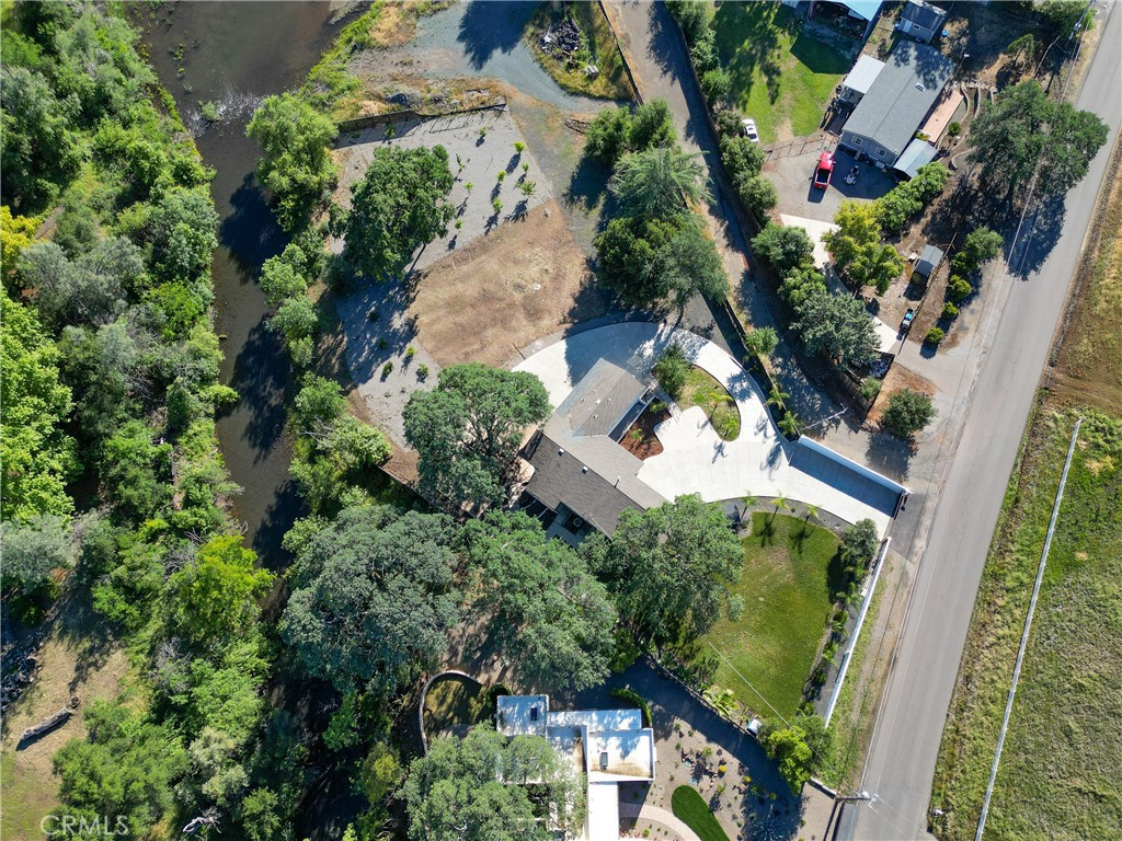 main property photo 29