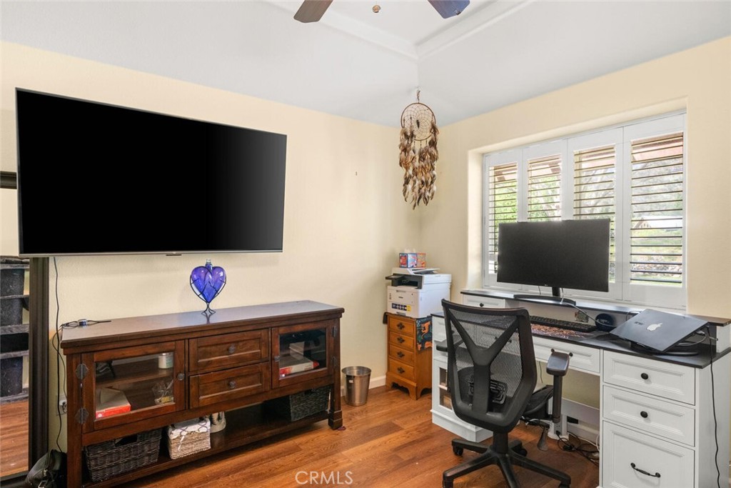 main property photo 23