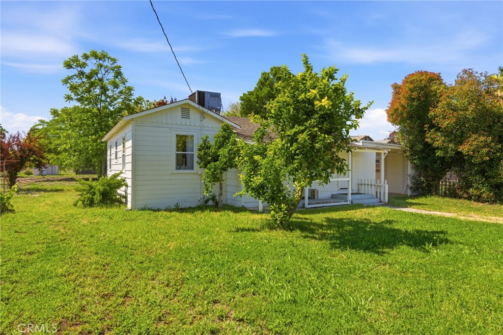 main property photo 41