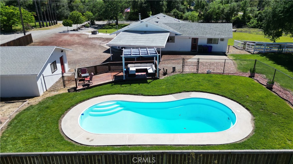 main property photo 4