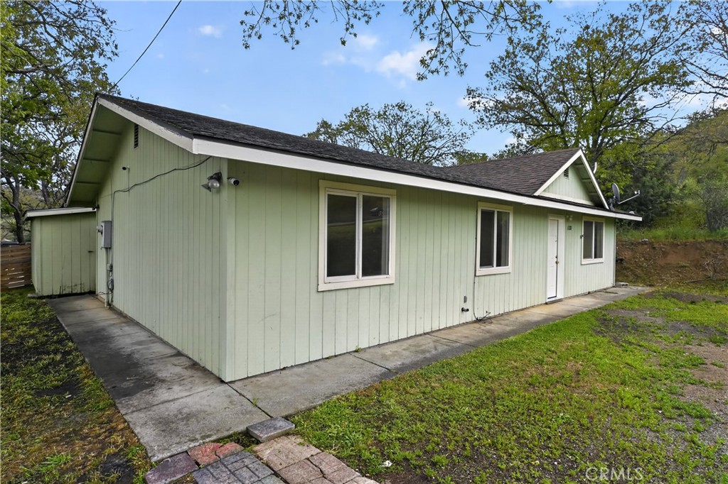 main property photo 41