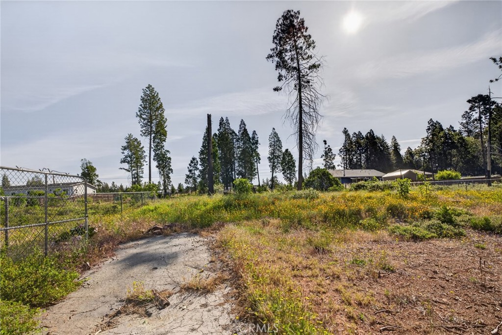 main property photo 9