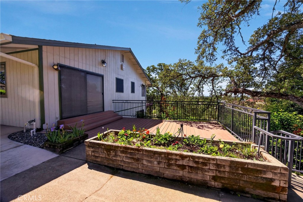 main property photo 47