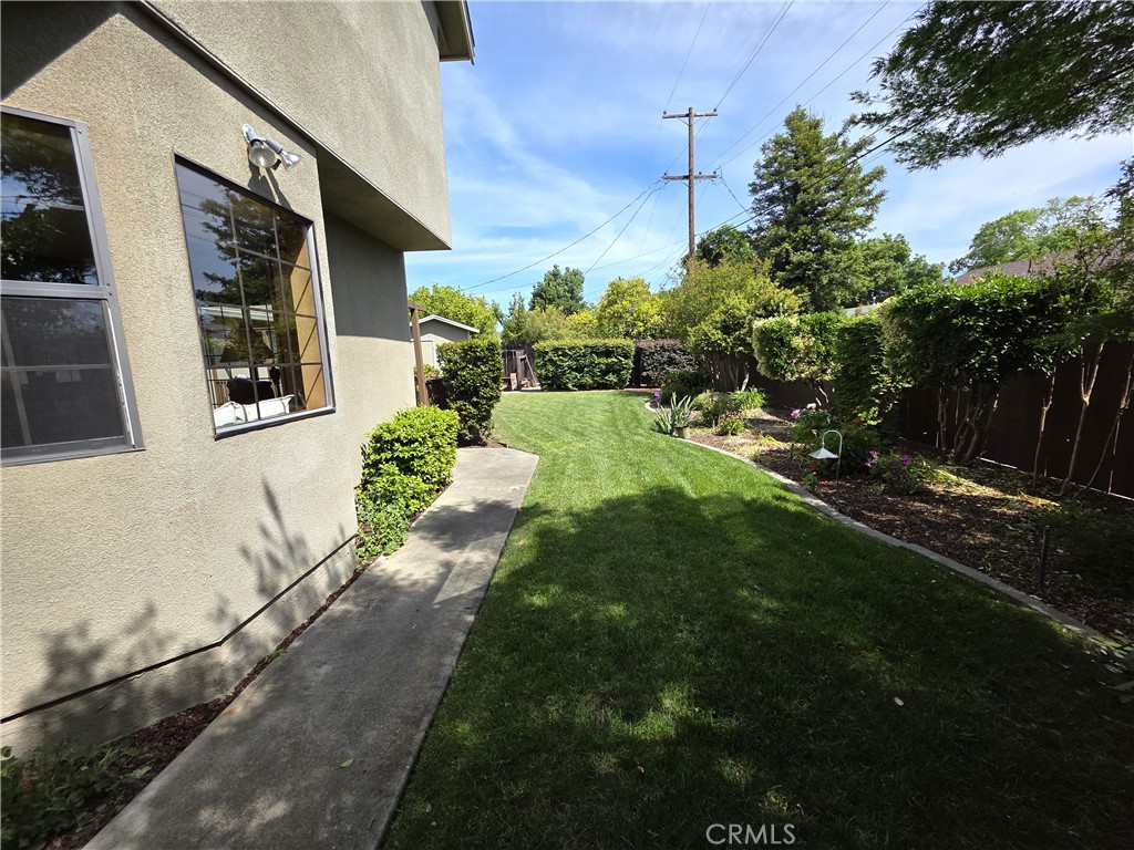 main property photo 35