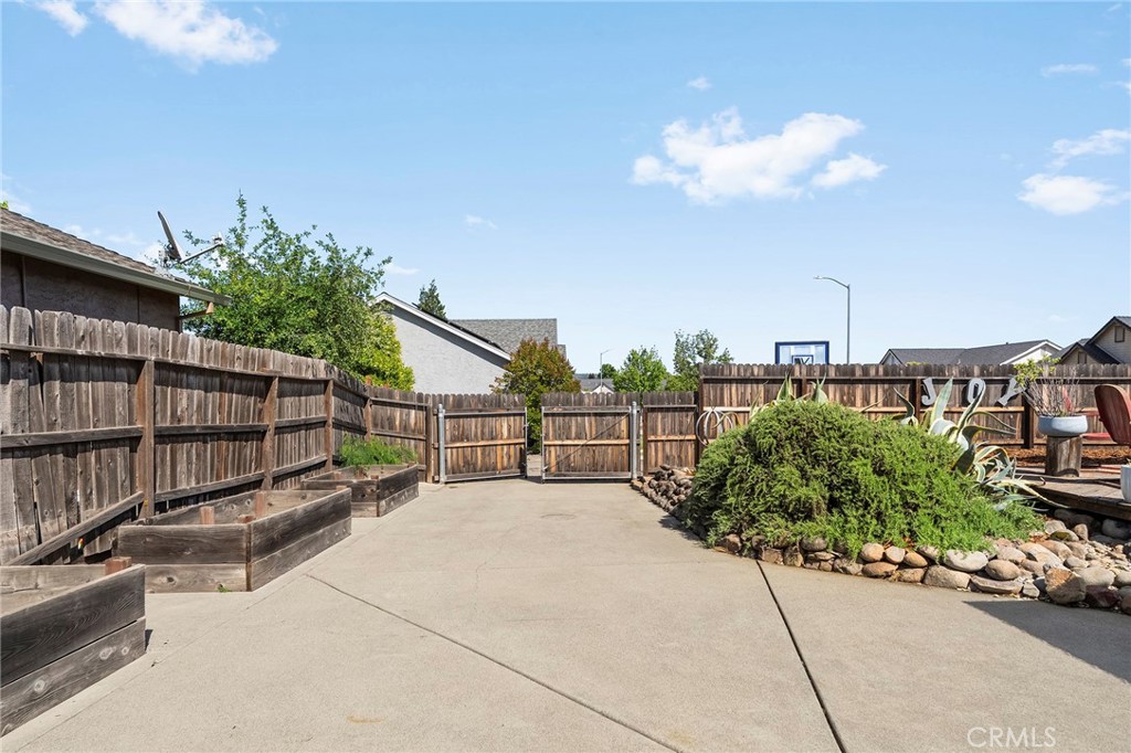 main property photo 26
