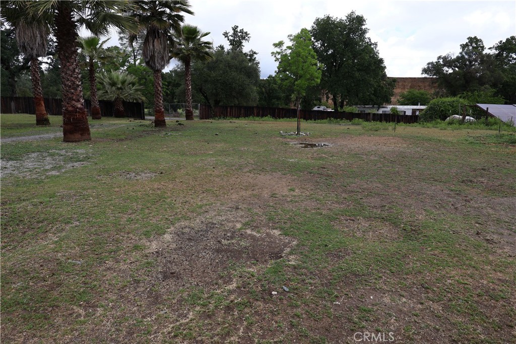 main property photo 40