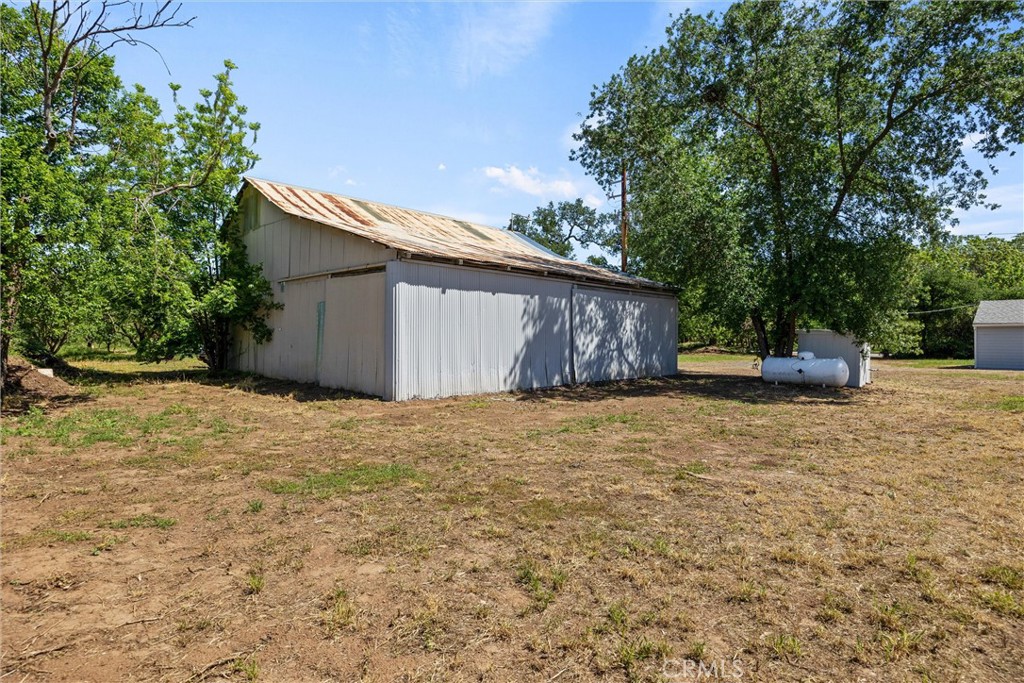 main property photo 34