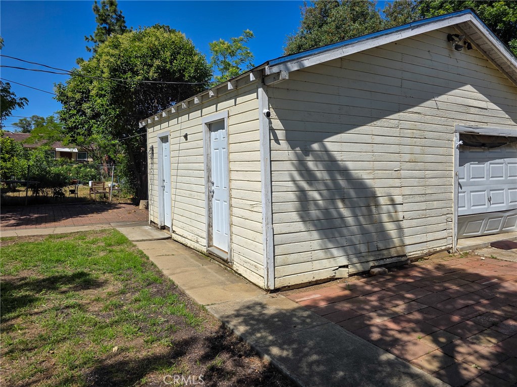 main property photo 19