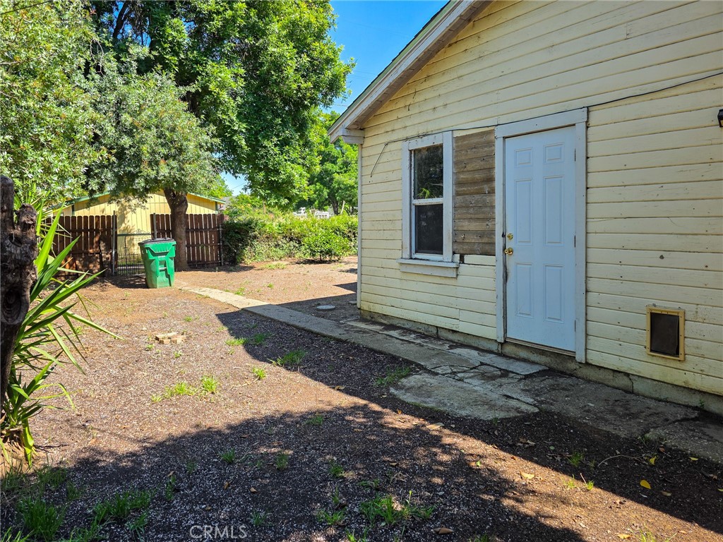 main property photo 25