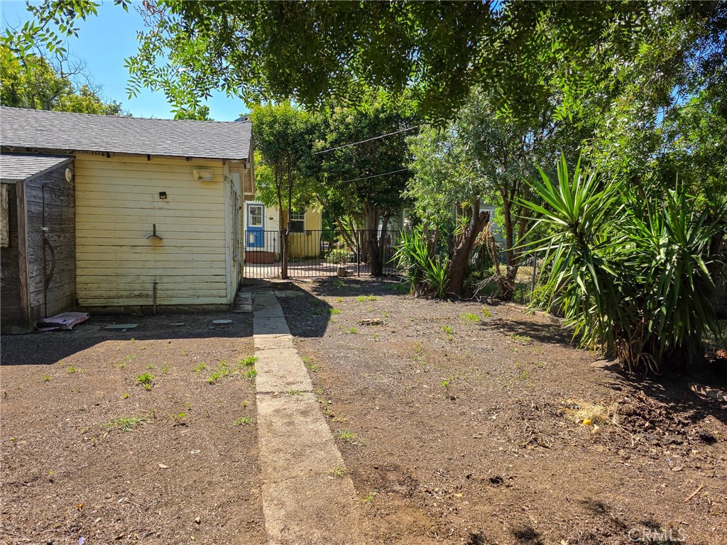 main property photo 27