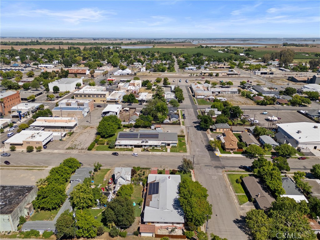 main property photo 65