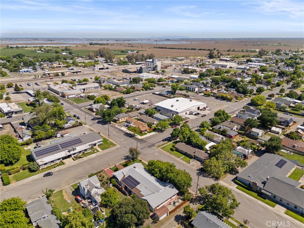 main property photo 66