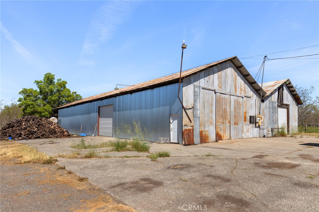 main property photo 9