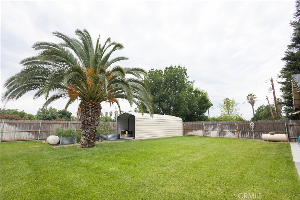 main property photo 28