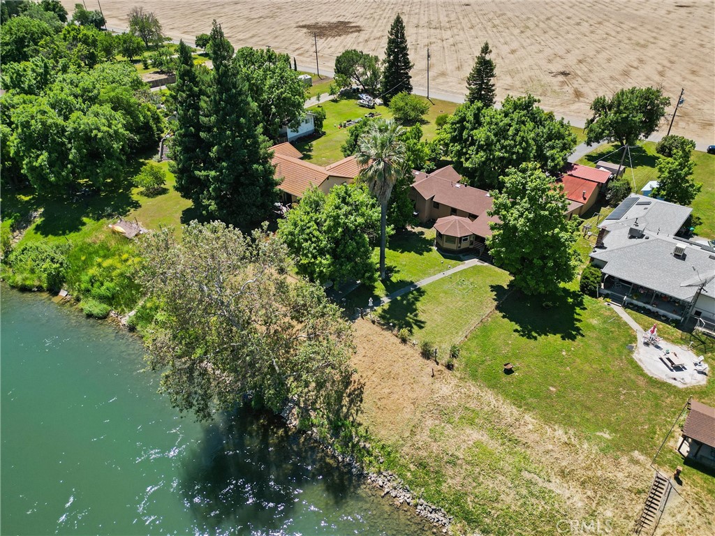 main property photo 46