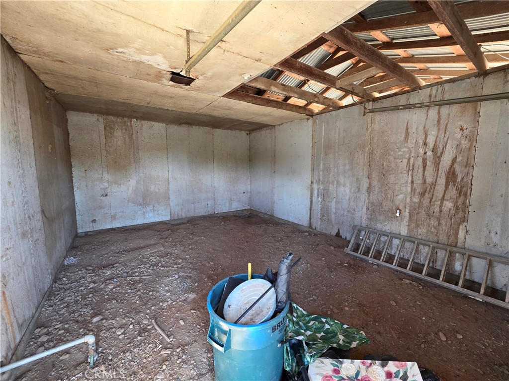 main property photo 45