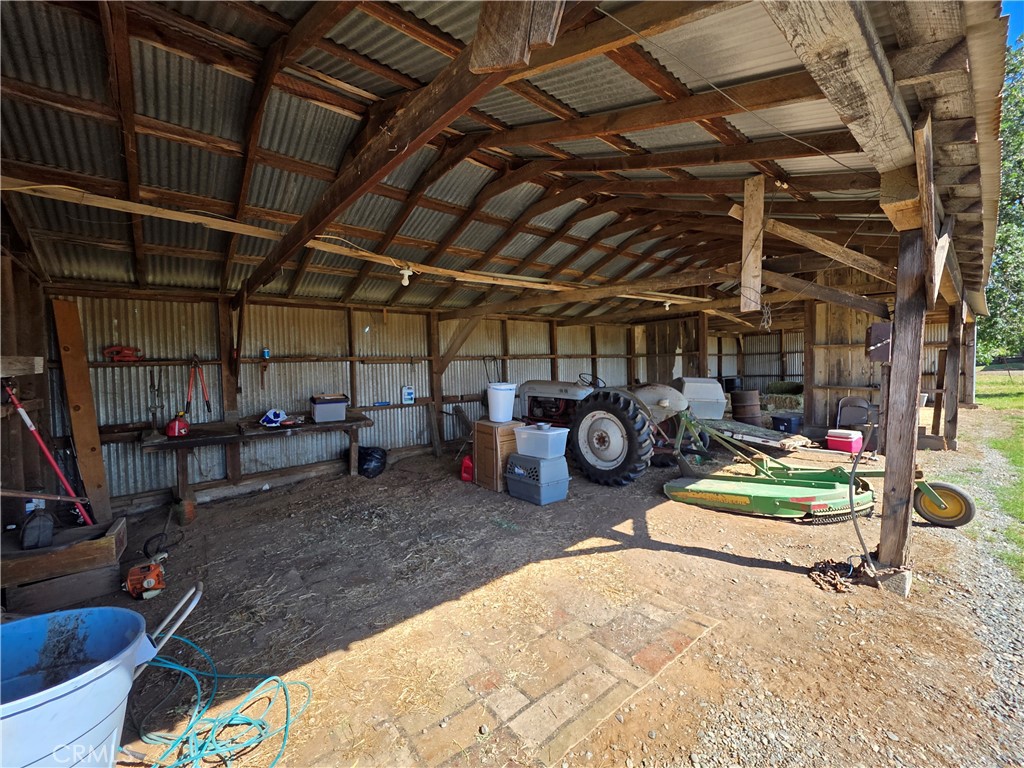 main property photo 46