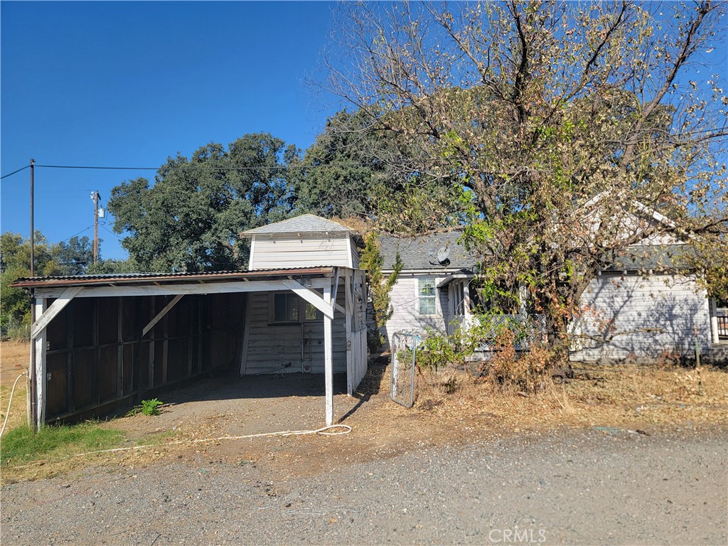 main property photo 11